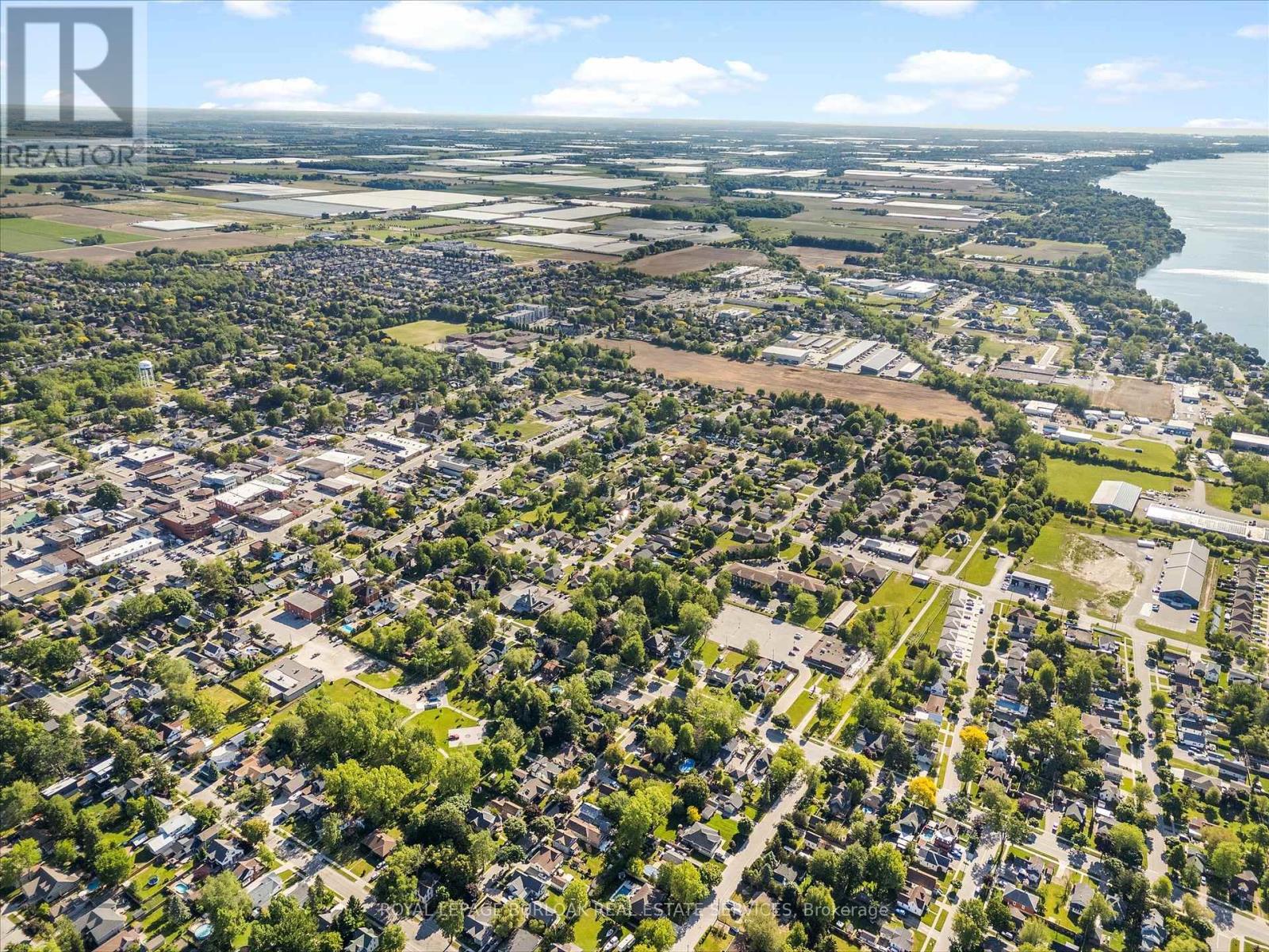 Detached at 19 ELM STREET, Kingsville