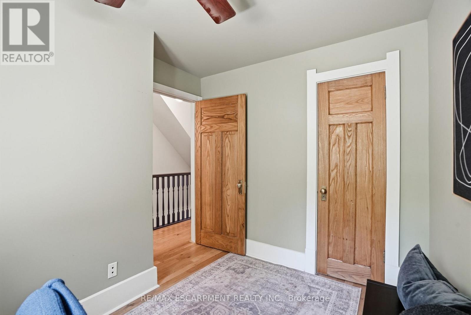 Detached at 14 CUMBERLAND AVENUE, Hamilton