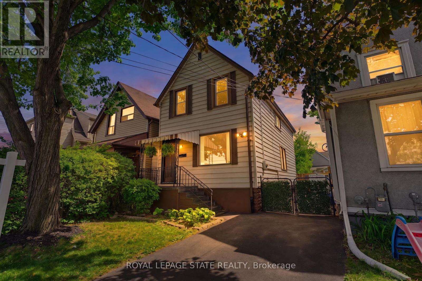 Detached at 124 CAMPBELL AVENUE, Hamilton (Crown Point)