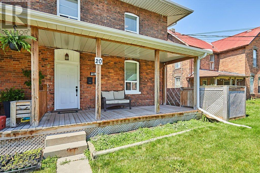 Townhouse at 20 QUEEN STREET, Kawartha Lakes