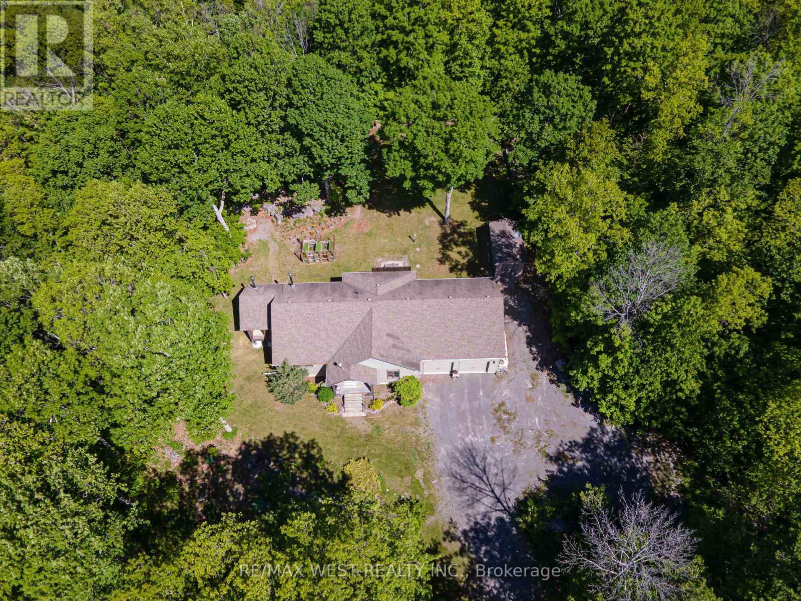 Detached at 215 FLATROCK ROAD, Tweed