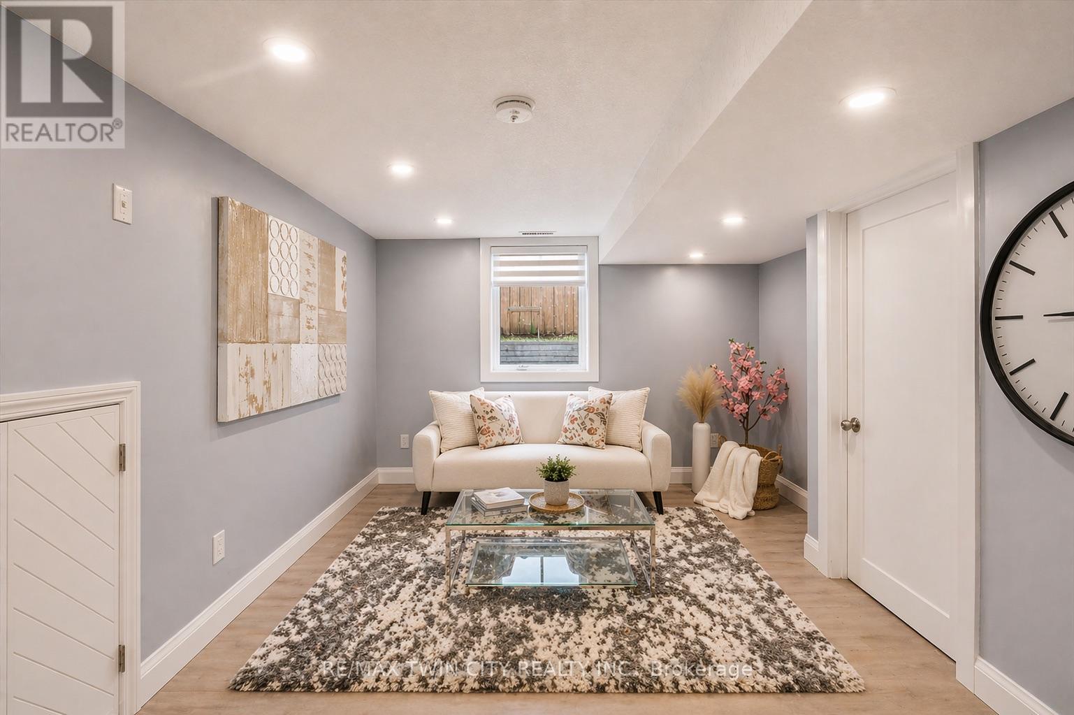 Detached at 86 CARLYLE DRIVE, Kitchener