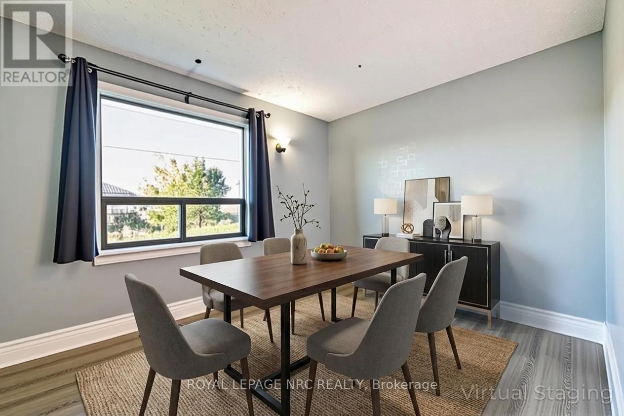 Detached at 14 OAKWOOD AVENUE, St. Catharines