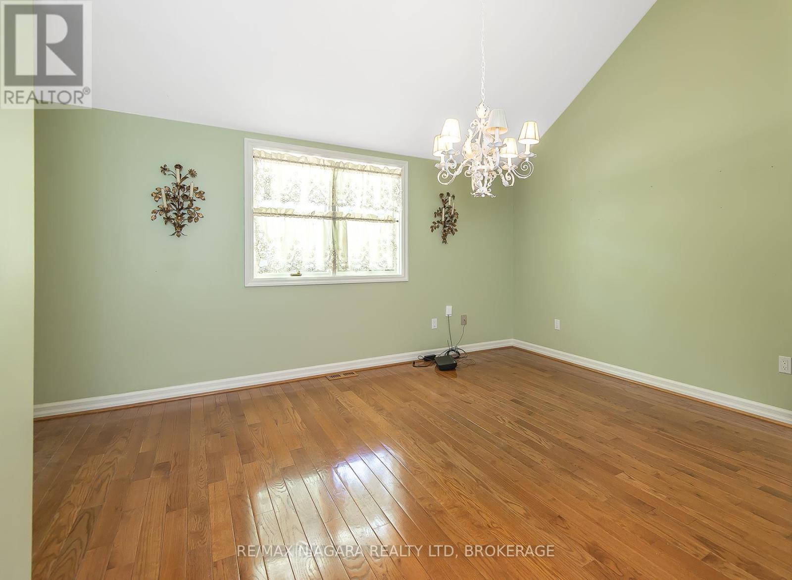 Detached at 6254 GORE STREET, Niagara Falls