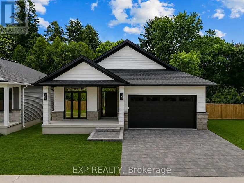 Detached at 14 - 430 HEAD STREET N, Strathroy-Caradoc