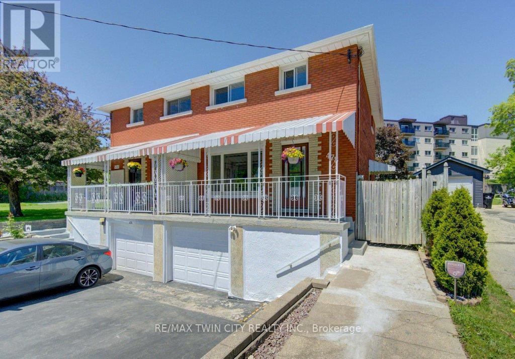 Semi-Detached/Link at 478 WELLINGTON STREET N, Kitchener