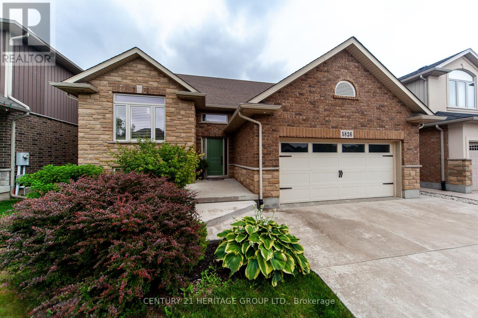 Detached at 5826 FIDDLEHEAD LANE, Niagara Falls (Forestview)