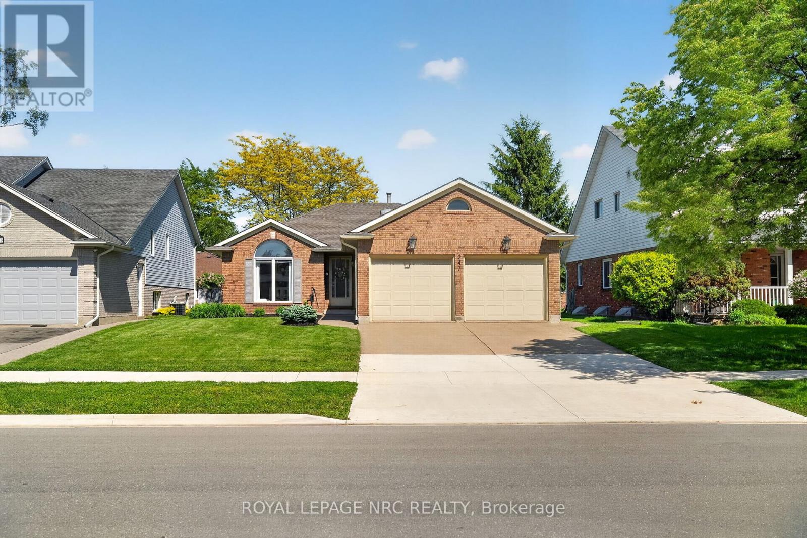 Detached at 247 NORTHWOOD DRIVE, Welland