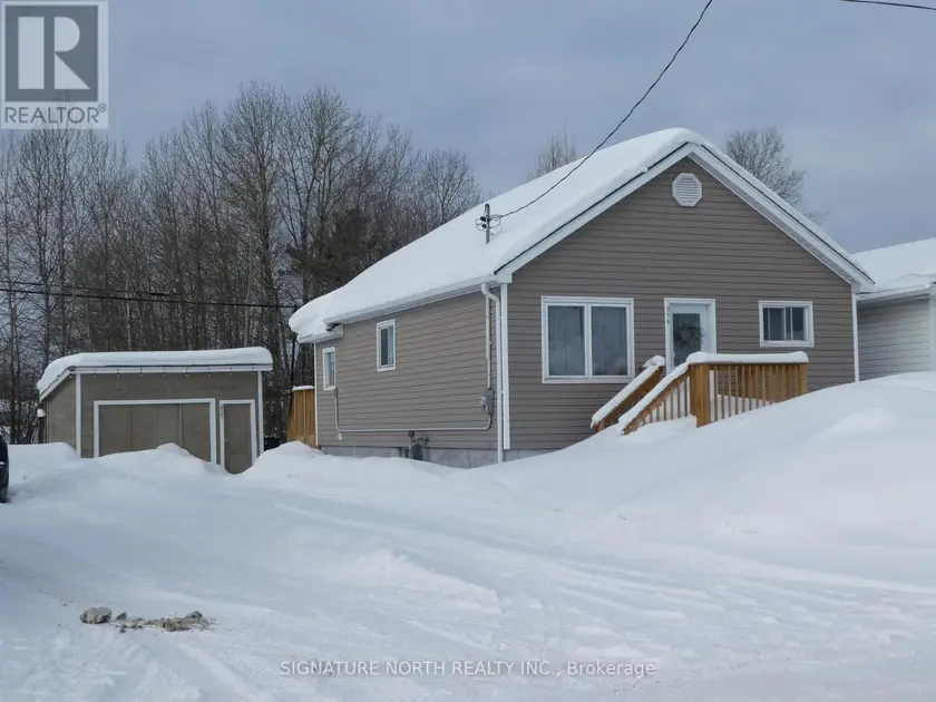 Detached at 914 FIRST ST E, Greenstone