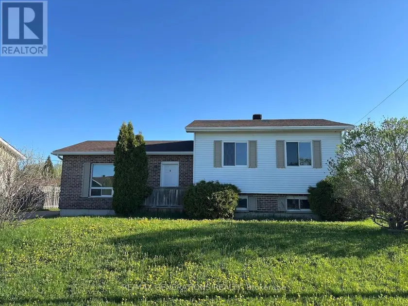 Detached at 31 BROOKS STREET, Manitouwadge
