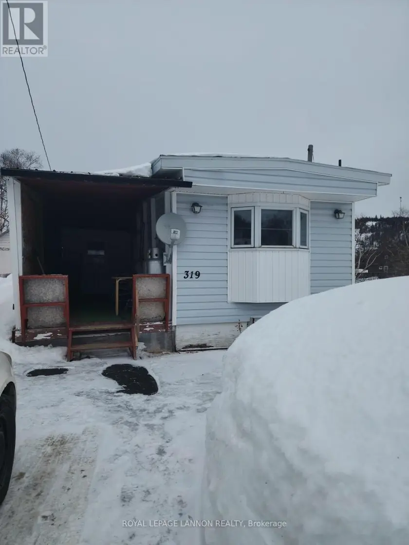 Detached at 319 WALKER STREET, Schreiber