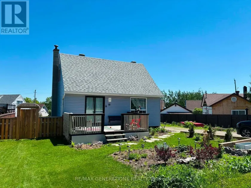 Detached at 18 SWALLOW DRIVE, Manitouwadge