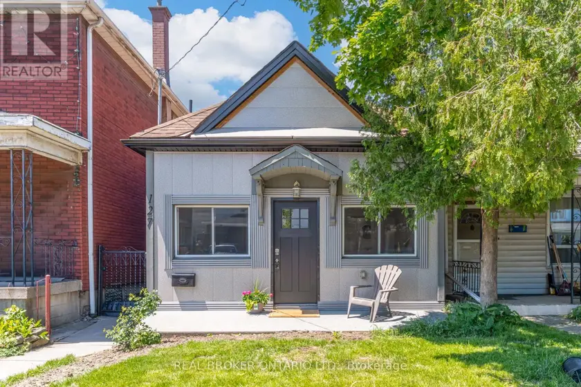 Detached at 127 BARNESDALE AVENUE N, Hamilton (Stipley)