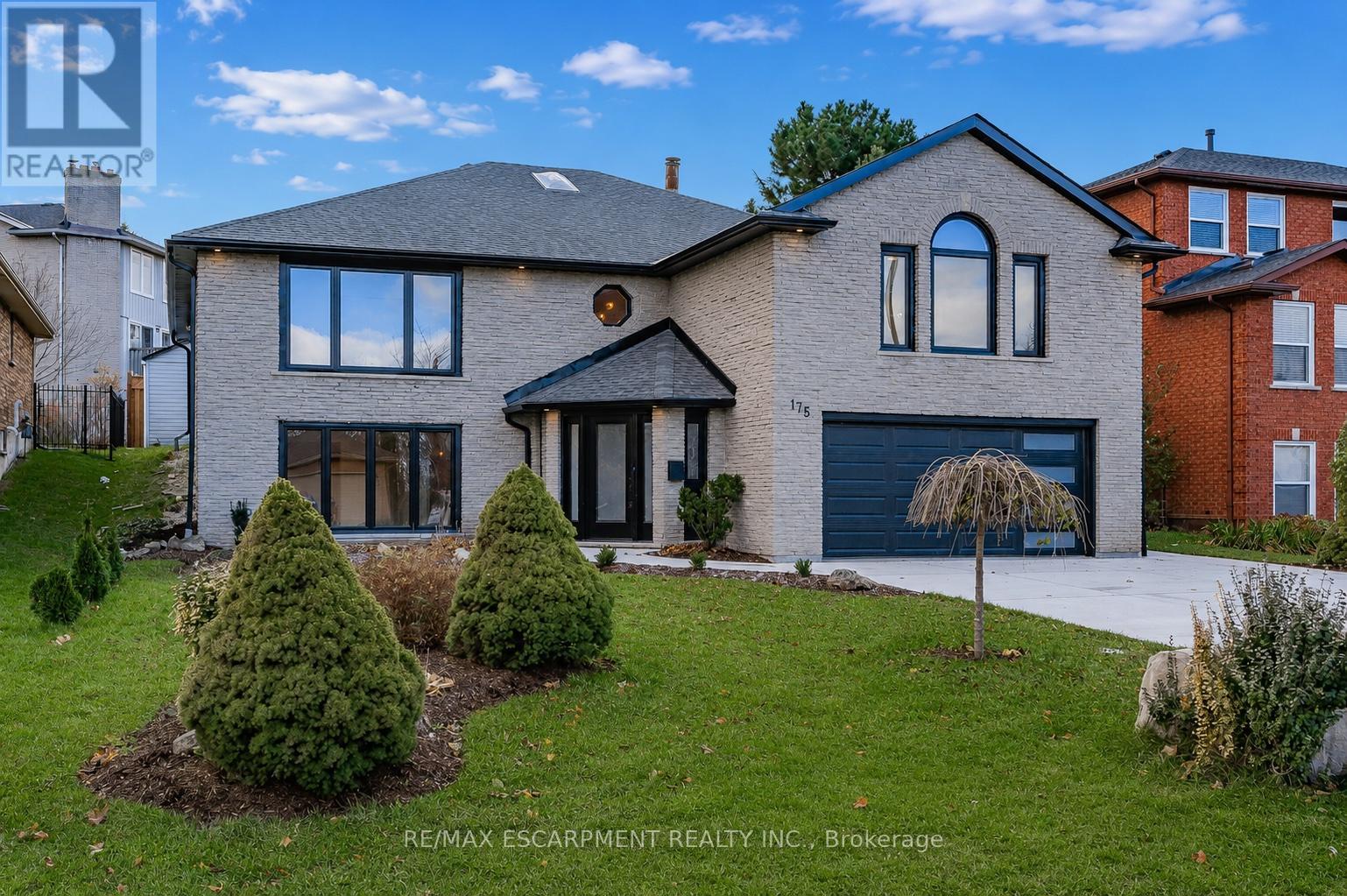 Detached at 175 BLUEBELL CRESCENT, Hamilton