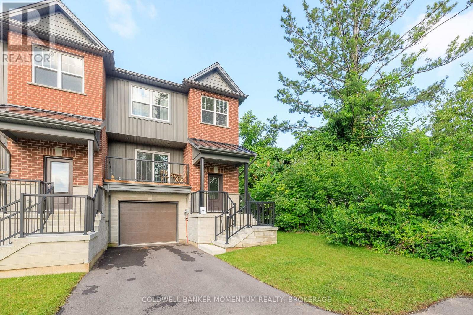 Townhouse at B - 153 B MOFFATT STREET, St. Catharines (Oakdale)