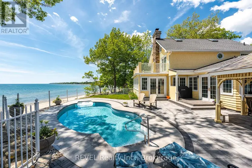 Detached at 3091 THUNDER BAY ROAD, Fort Erie