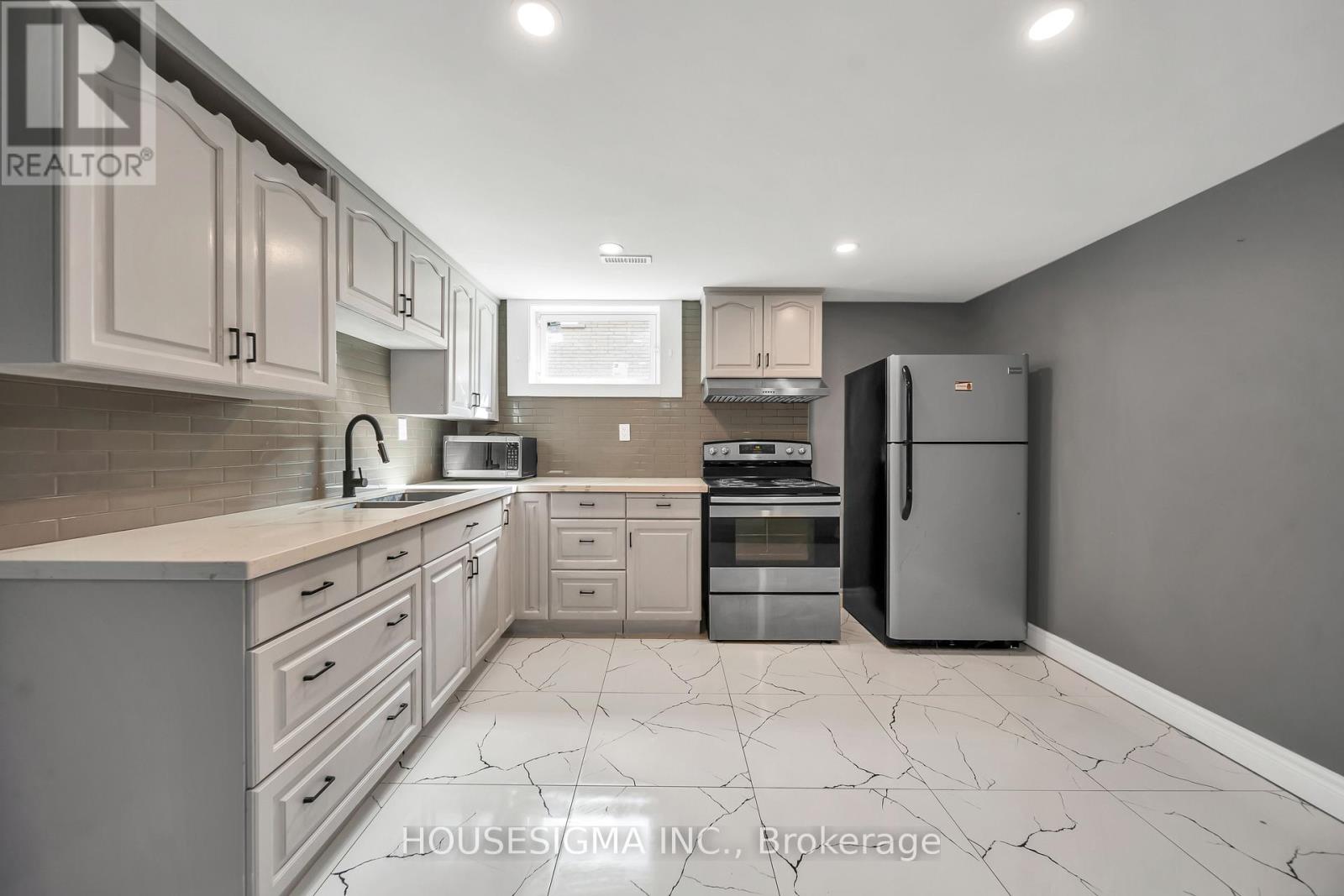 Detached at 70 FLANDERS ROAD, Guelph