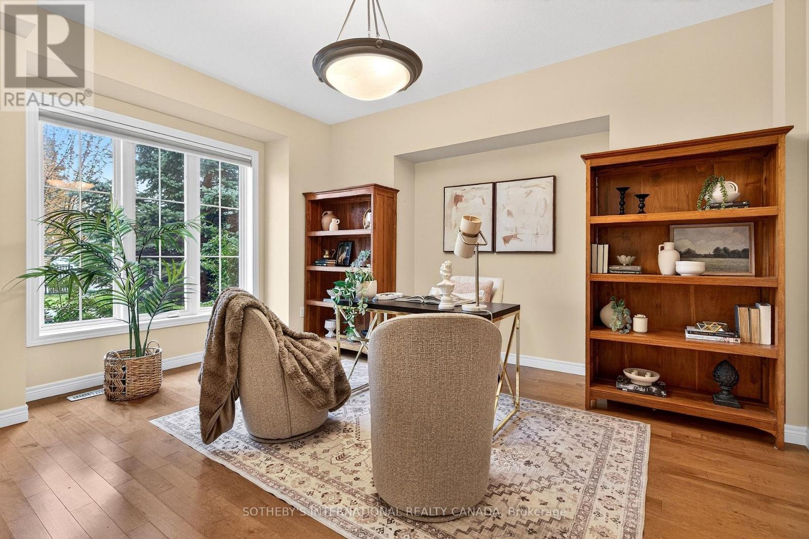 Detached at 40 MAPLEVALE DRIVE, Hamilton