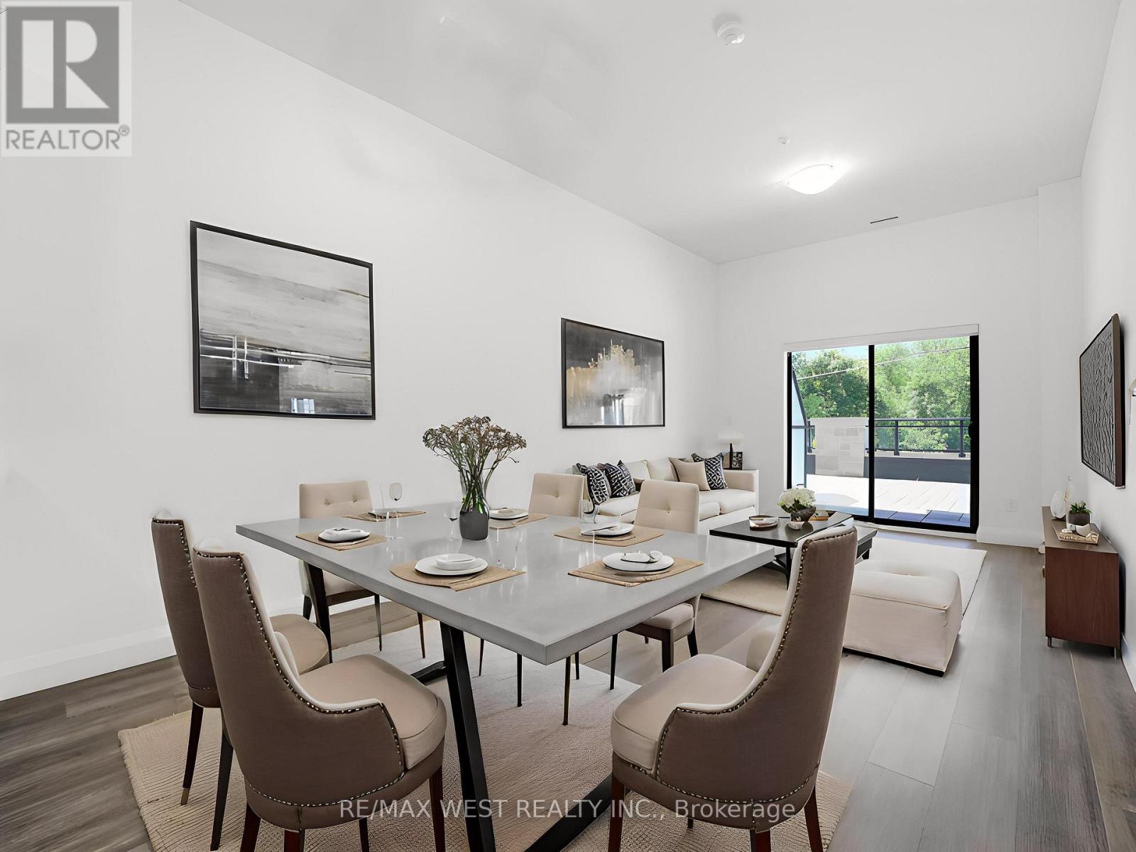 Apartment at 101 - 30 HAMILTON STREET S, Hamilton