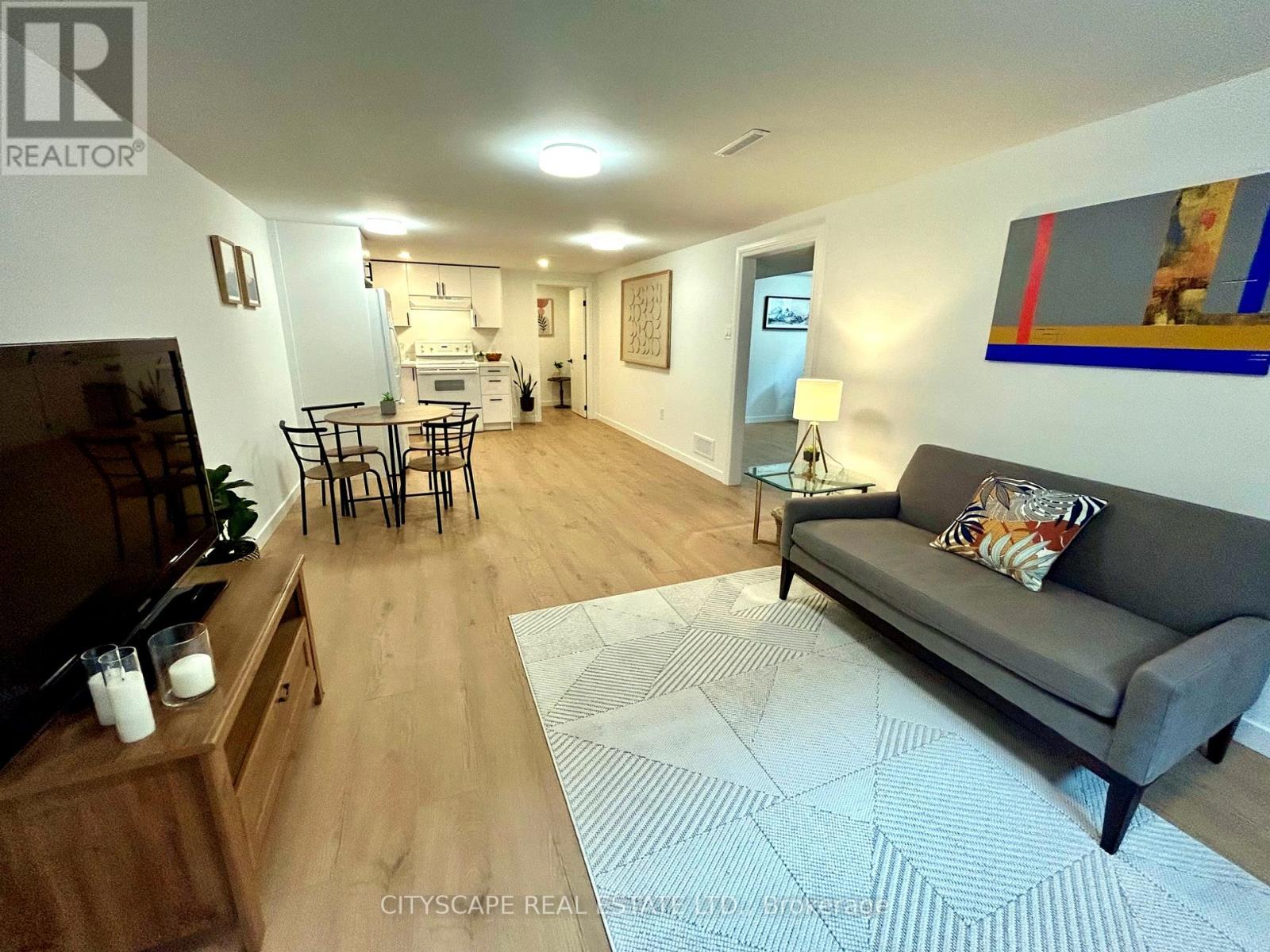 Detached at 39 CAROUSEL AVENUE, Hamilton