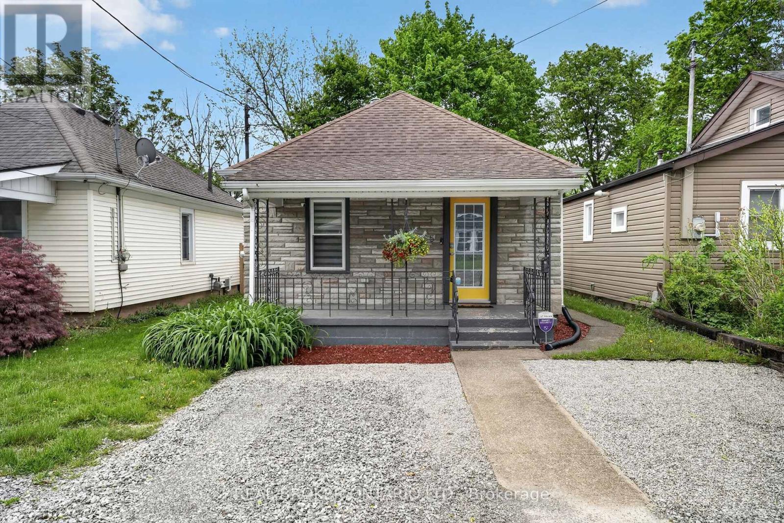 Detached at 55 MERRITT STREET, Welland