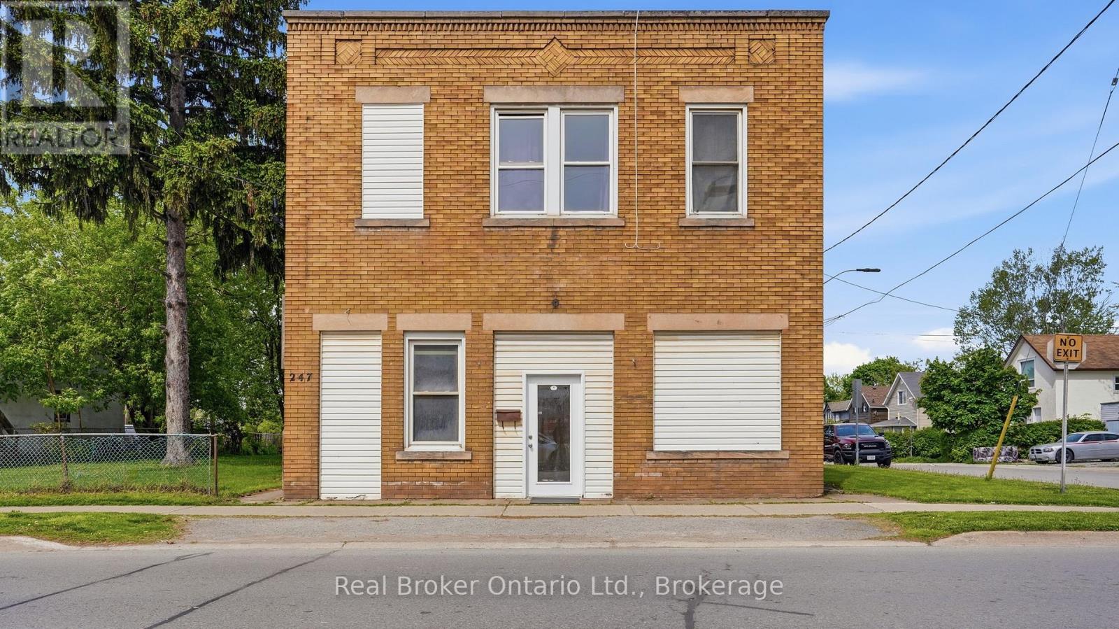 Multiplex at 247 KING STREET, Welland (Welland Downtown)