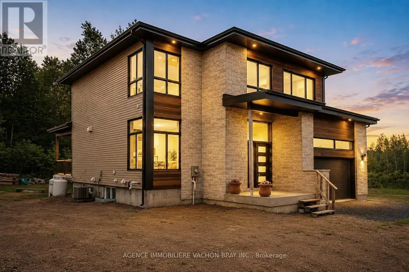 Detached at 3814 LAKESIDE DRIVE, South Glengarry