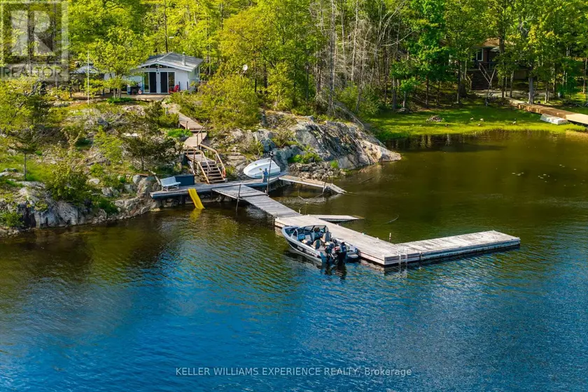 Detached at 6932 ISLAND 1810 / BONE ISLAND, Georgian Bay