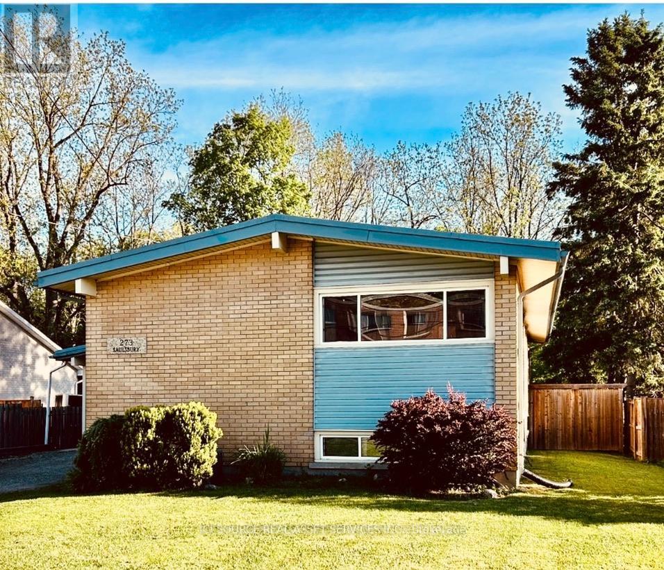 Detached at 273 SAULSBURY STREET, Strathroy-Caradoc