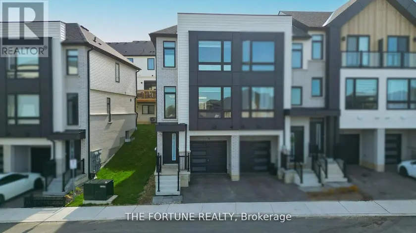 Townhouse at 70 - 55 TOM BROWN DRIVE, Brant (Paris)