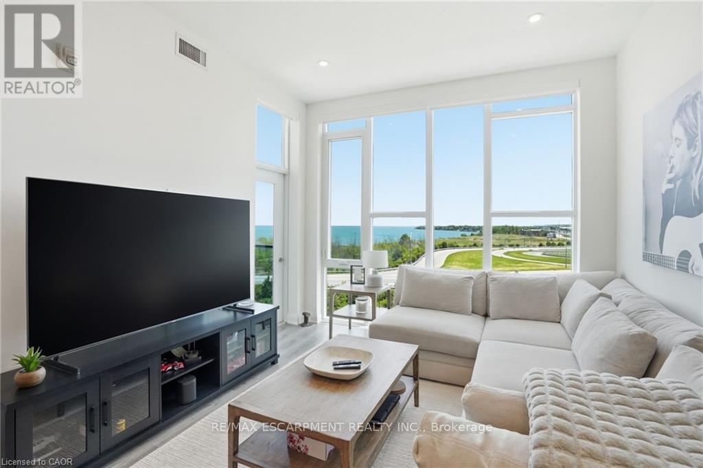 Apartment at 619 - 16 CONCORD PLACE, Grimsby (Grimsby Beach)