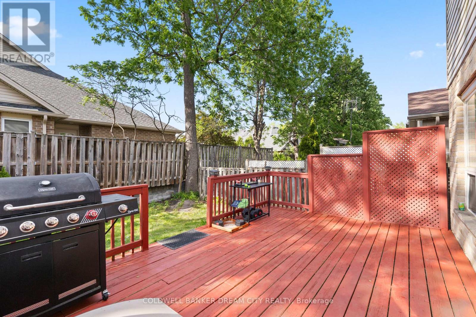Detached at 534 BLACKWATER PLACE, London