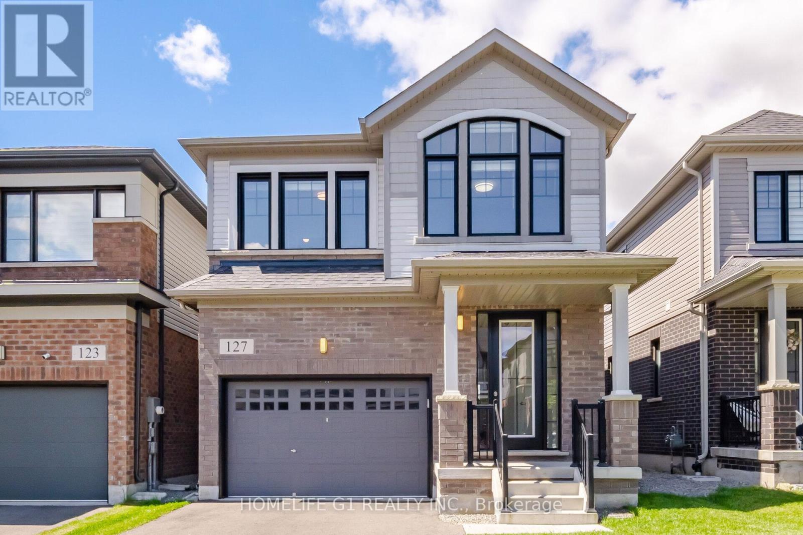 Detached at 127 FAIREY CRESCENT, Hamilton