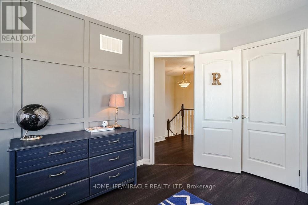 Townhouse at 15 MCPHAIL PLACE, Hamilton