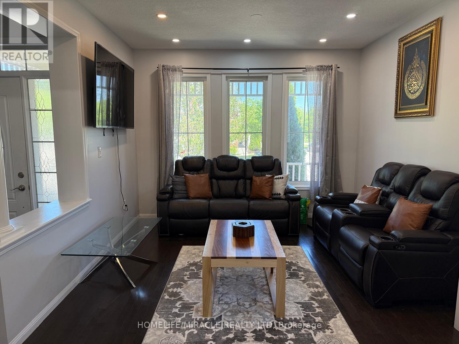 Detached at 23 DALTON DRIVE, Cambridge