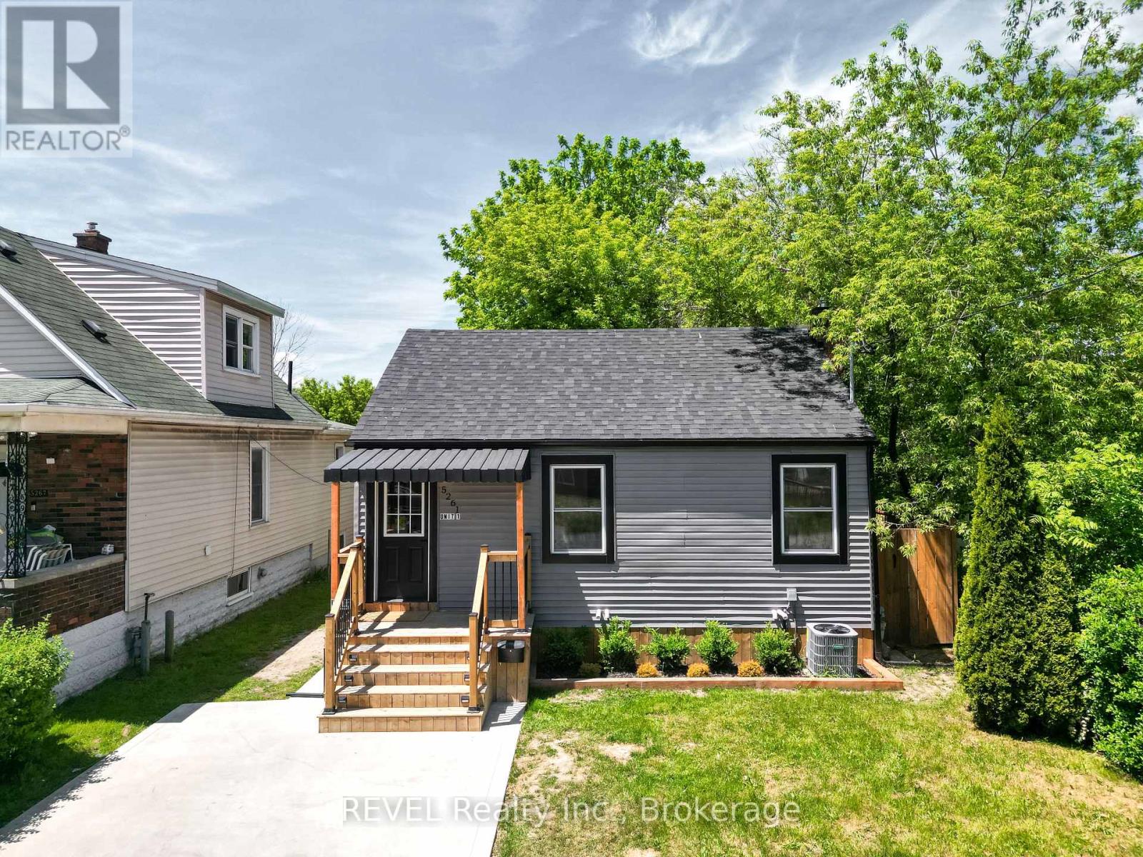 Detached at 5261 BUCHANAN AVENUE, Niagara Falls (Cherrywood)