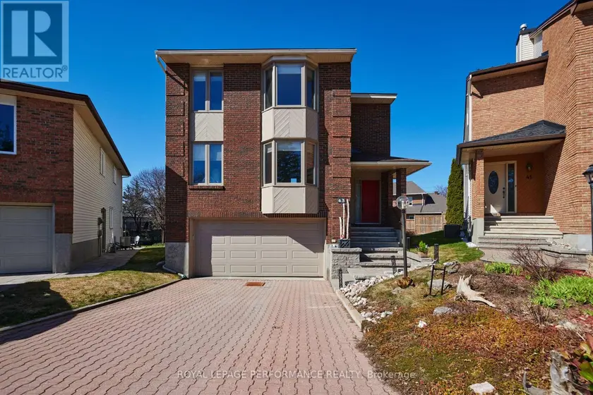 Detached at 43 WATERVIEW COURT, Ottawa