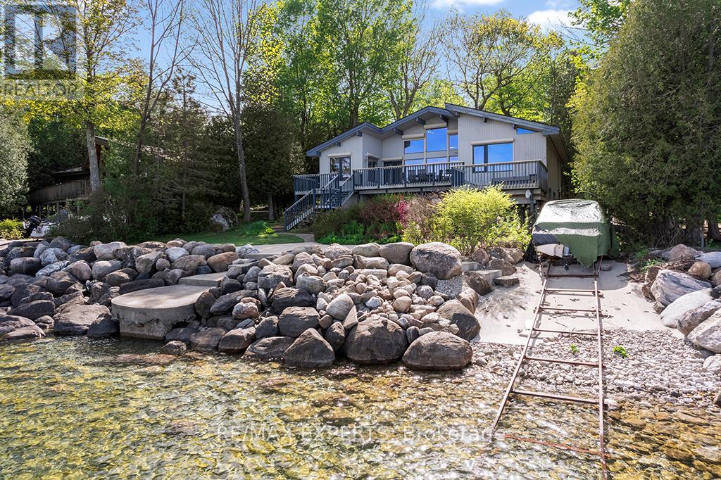 Detached at 341 CEDAR AVENUE, Meaford