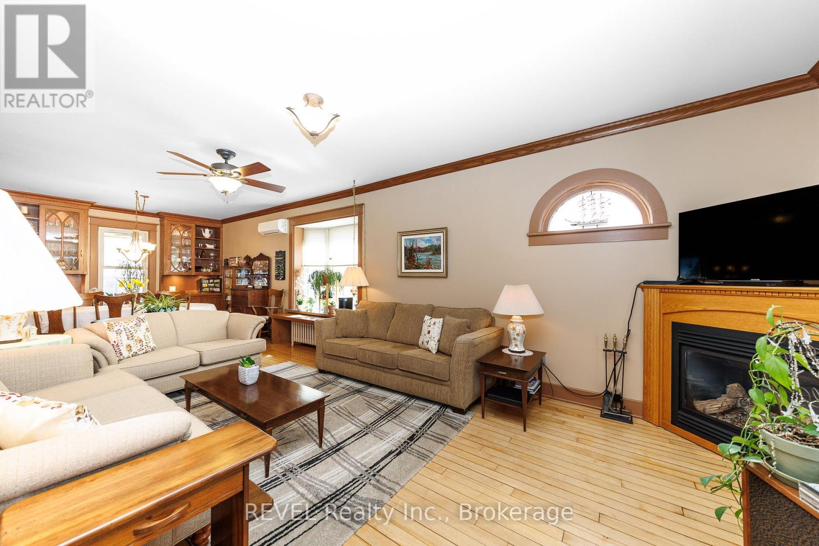 Detached at 218 KENT STREET, Port Colborne