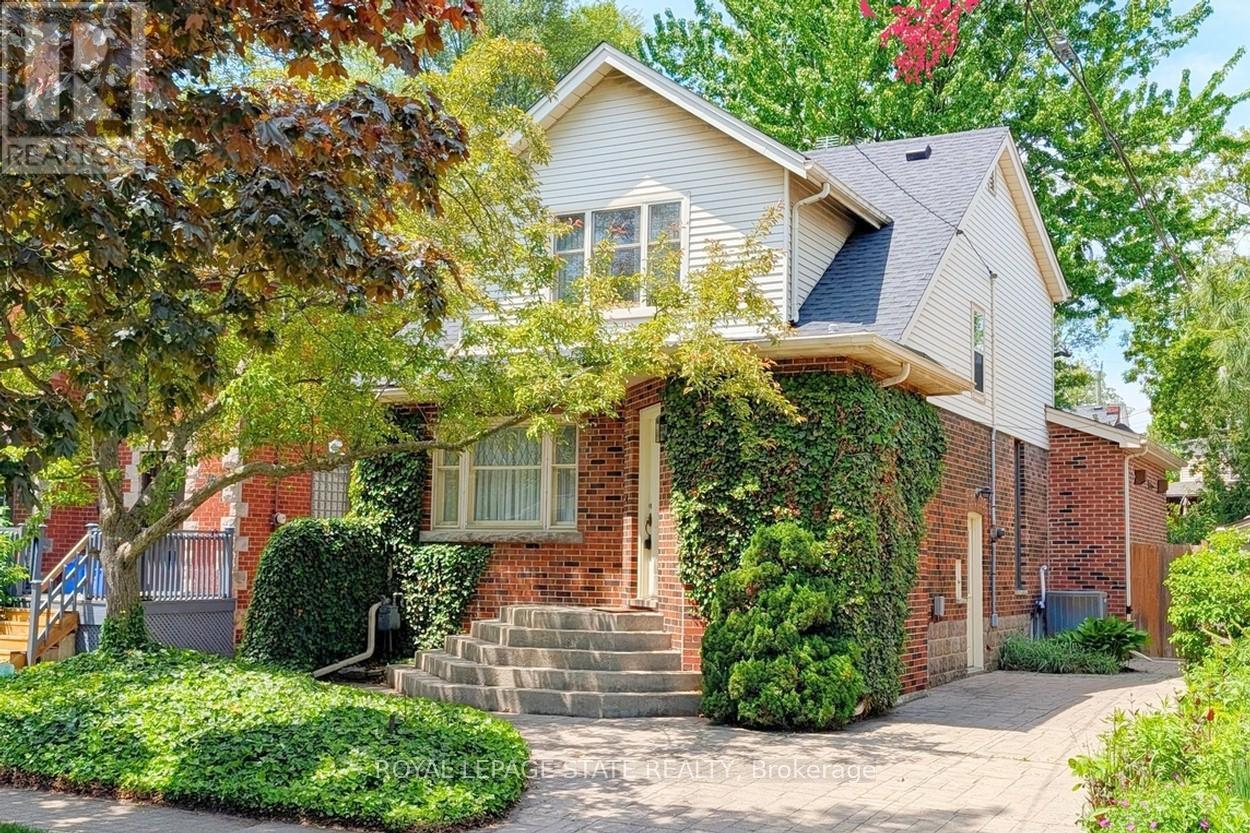 Detached at 12 BOND STREET S, Hamilton (Westdale)