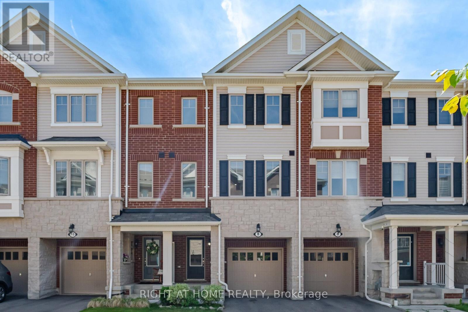 Townhouse at 8 RAPIDS LANE, Hamilton (Vincent)