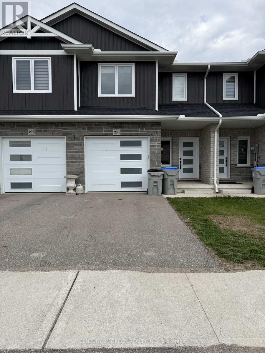 Townhouse at 200 HOOPER STREET, St. Marys