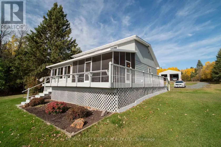 Detached at 20 DUBOIS ROAD N, Sioux Narrows-Nestor Falls