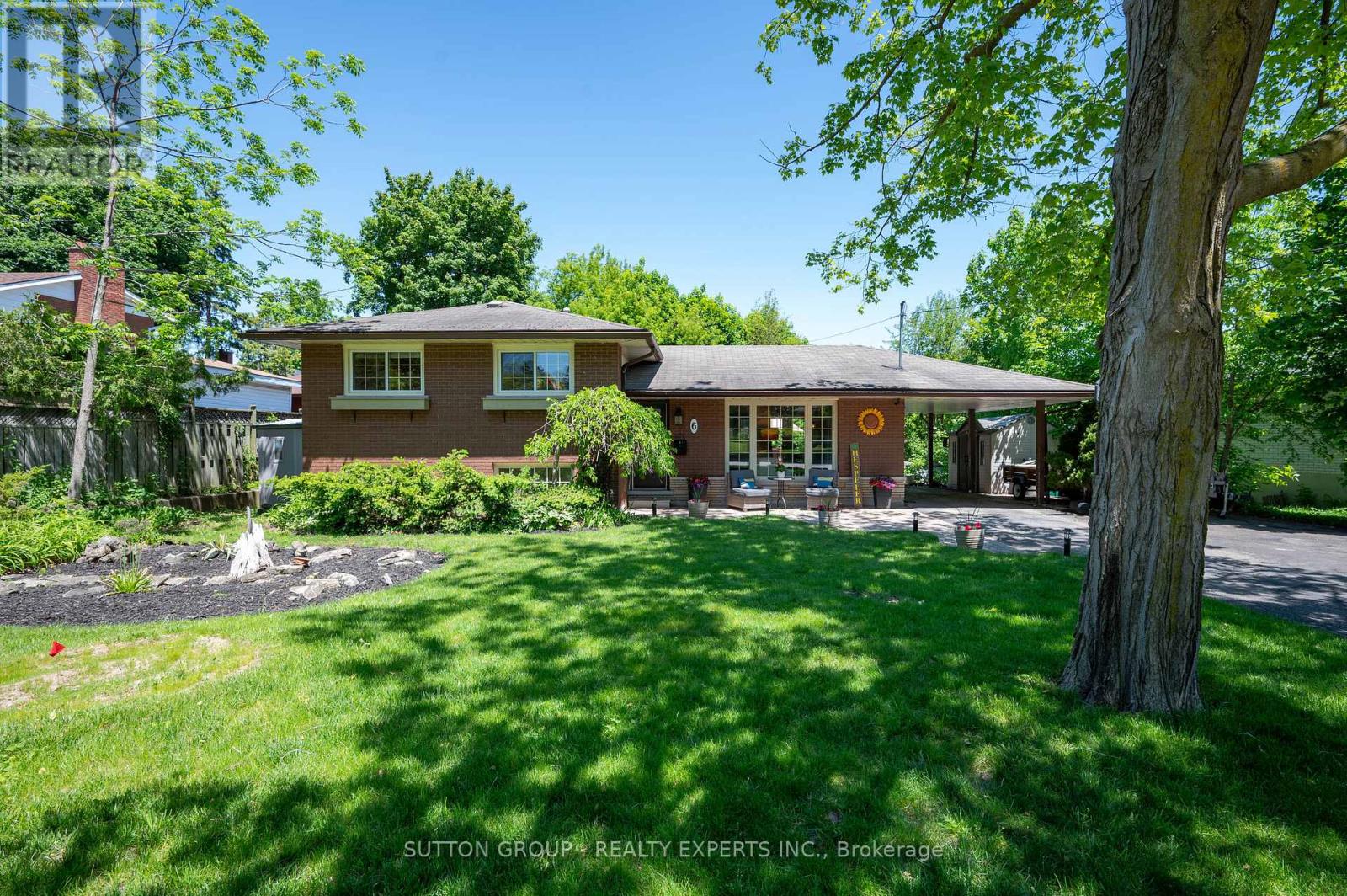 Detached at 6 GERRARD AVENUE, Cambridge