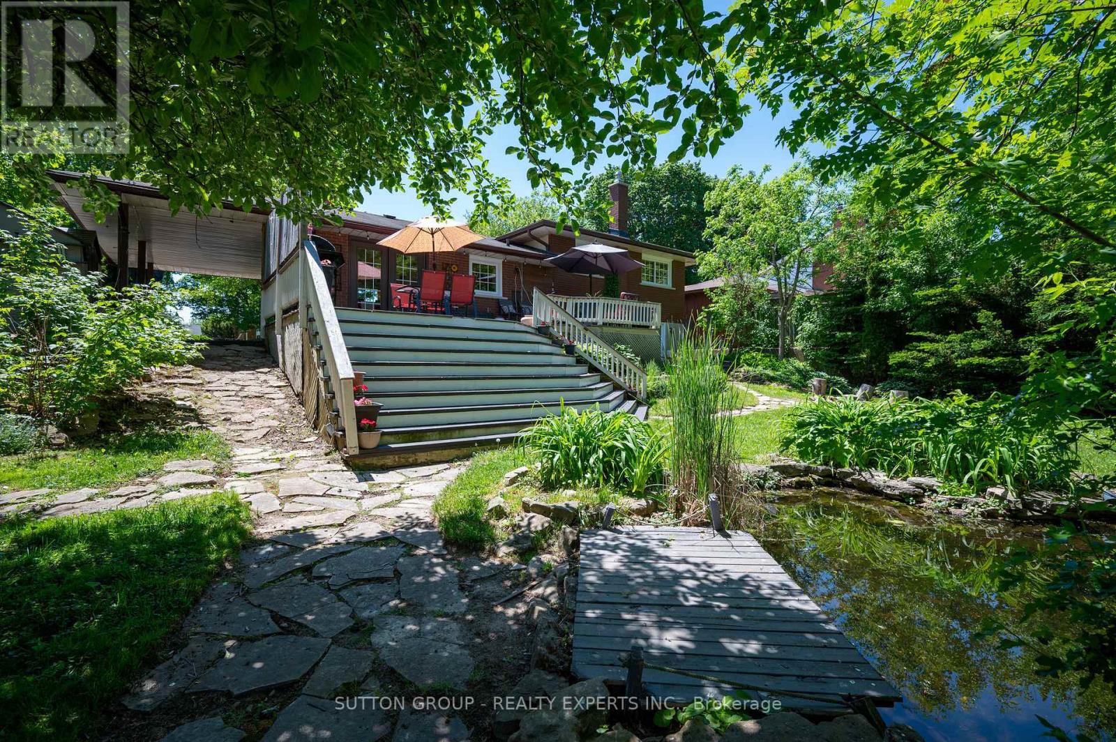 Detached at 6 GERRARD AVENUE, Cambridge