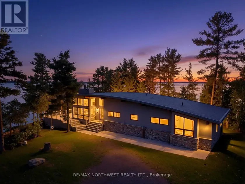 Detached at 447 HOPKINS BAY ROAD, Rainy River Remote Area