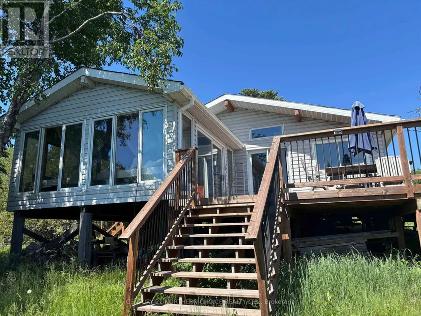 Detached at JO176 SHOAL LAKE, Kenora Remote Area