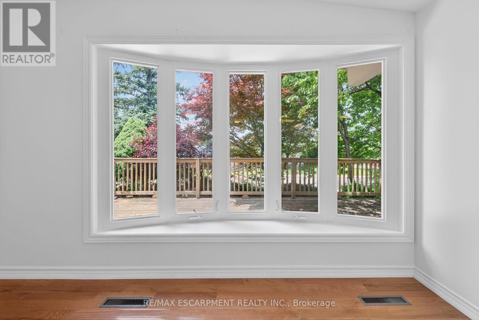 Detached at 217 WEST 15TH STREET, Hamilton