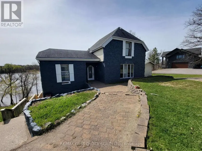 Detached at 1208 OLDE SHAMBLES RD, Fort Frances