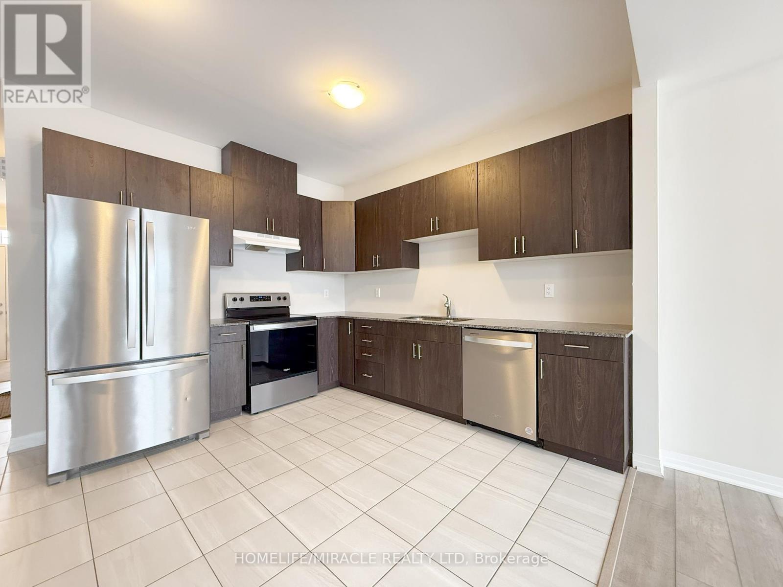 Townhouse at 40 MIDDLETON STREET, Zorra